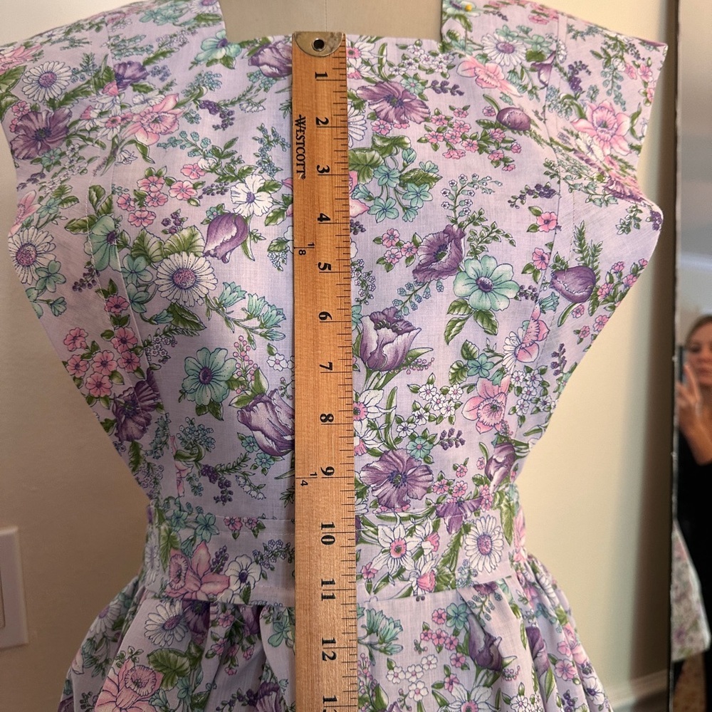 Handmade vintage inspired apron - Picture 6 of 7